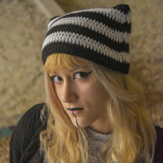 Striped Beanie - Black and White